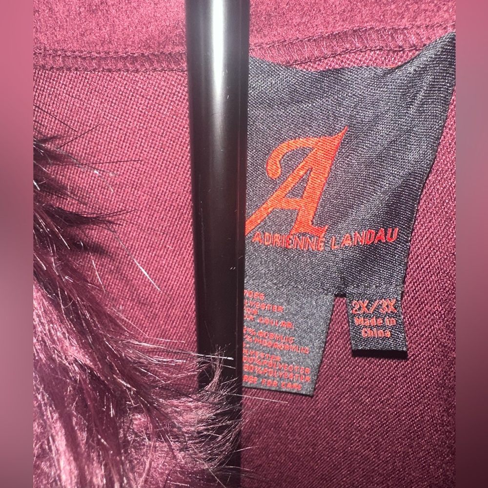 Adrienne Landau Deep Red Cape with Faux Fur Trim - Picture 3 of 3